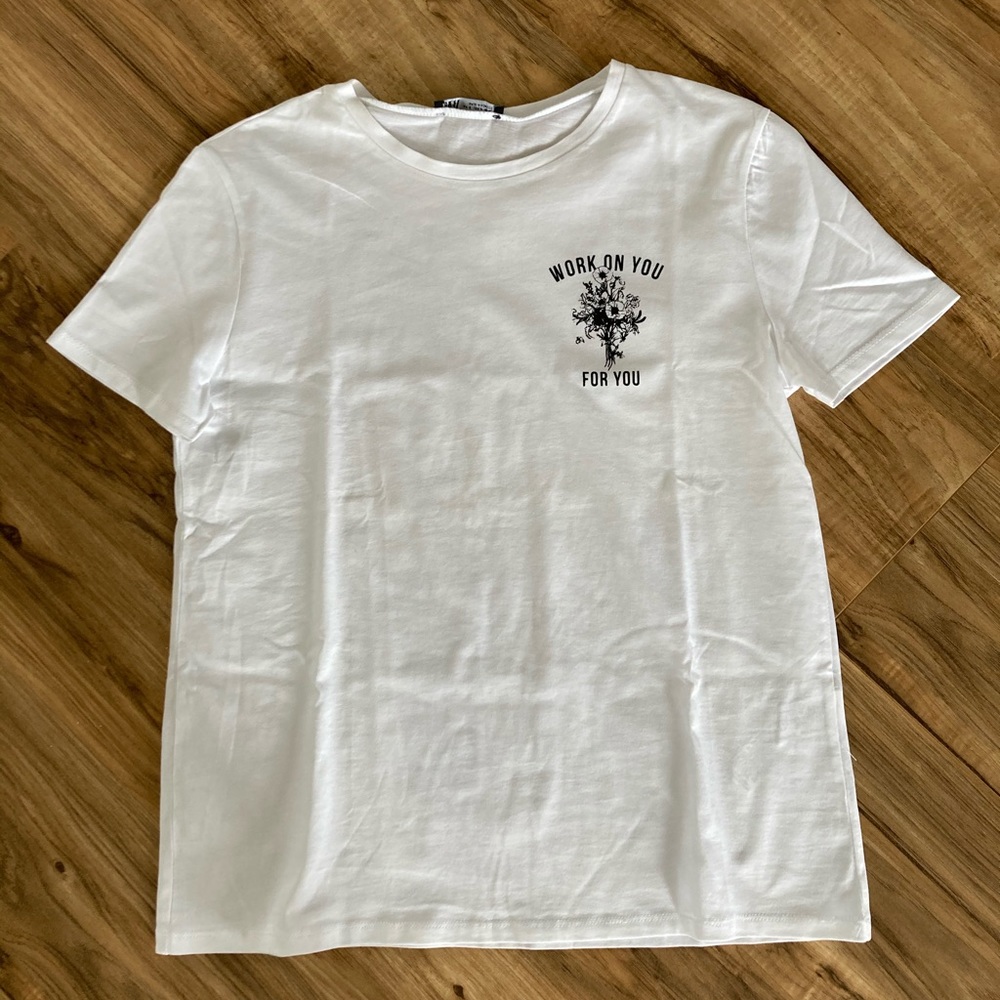 Zara white graphic t-shirt NWT